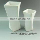 Traditional Chinese Ceramic Flower Vase thumbnail-3