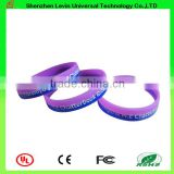Enviormentally Safe Double Colors Debossed Silicone Bracelet Printing