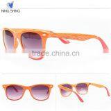 China Online Shopping Unisex Trade Wholesale Bulk Buy Fashion Sunglasses Uk Wooden Sunglasses Dropshipping thumbnail-1