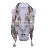 Free Sample Wholesale 2016 New Design Jewelled Arab Scarf