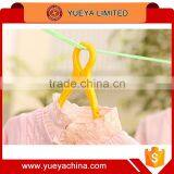 6pcs Windproof Portable Folding Plastic Clothing Coat Hanger Travel Foldable Hanger thumbnail-4