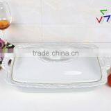 14.5" Square Porcelain Bakeware With Lid thumbnail-2