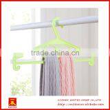 Multipurpose Plastic Anti-slip Laundry Hanger With Two Circle thumbnail-5