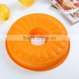 Round Hole Shape Bundt Cake Silicone Mold thumbnail-2
