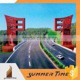Famous road metal sculpture for highway decoration
