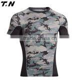 Professional Sublimated Short Sleeve Rash Guard Custom Logo thumbnail-1