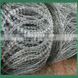 2015 Best Selling !Hot-dipped Galvanized BT0-12 Razor Barbed Wire thumbnail-1