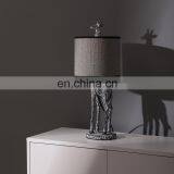 Уникальные ночные лампы на тумбочке в виде животного - жирафа, сочетающие в себе антикварный и современный стиль, для отелей и спален