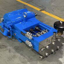 Китайский трехплунжерный поршневой насос 1500бар/2750psi thumbnail-3