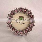 Graceful Metal Zinc Alloy Photo Frame With Carved Flower Around for Home Decoration