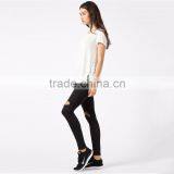 Embossed Logo T-shirt Plain White Round Neck T-shirt thumbnail-4