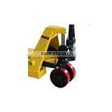 Stable 2.5 Ton Hand Hydrualic Pallet Truck Fit to Deliver in Narrow Place thumbnail-3