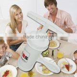 Wholesale Stock Multifunction Manual Operation Plastic Snoodle Maker Juicer thumbnail-3