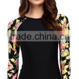 80% Nylon 20% Elastane Woman Lightweight Swimwear Raglan Sleeve Scoop Colorful Floral Print Bjj Long Sleeve Surf Tee Rashguard thumbnail-6