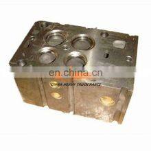 Wholesale High Quality A7 CNHTC SINOTRUK HOWO D12 Engine Accessories AZ1246040010B Cylinder Head thumbnail-4