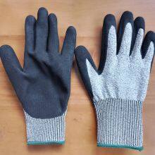 Hppe and Glassfibre 13 Gauge Knitted Sandy Latex Palm Coated Anti-cut Level 5 Safety Work Gloves for Workers thumbnail-1