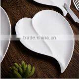 Ceramic Porcelain Dinner Heart Shape White Irregular Plate for Restaurant Wedding Hotel