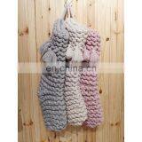 2020 Amazon Hot Sale Hand Made Holiday Gift Knitted Chunky Knit Blanket Bag,knit Blanket Cover With Tassel thumbnail-2