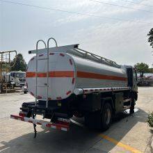 New and Used Sinotruck HOWO Oil / Fuel/Water Bowser Tanker Truck Tank-Truck for Sale thumbnail-2