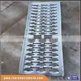 Hot Dipped Galvanized Diamond Safety Perforated Diamond Safety Grating (Trade Assurance)