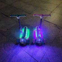 Kids Scooter Kick Scooter Toys Glowing 3-wheel Scooter With Music and Lights thumbnail-2