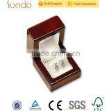 Luxury Red Ear Cuff Box thumbnail-1