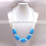 Black White Hepburn Style Vintage Necklace thumbnail-1