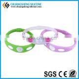 Customerized Silicone Mosquito Wristband Hand Bands for Wedding Promotion thumbnail-5