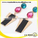 Europe Style Acrylic Material Free Sample Diamond Earring thumbnail-3