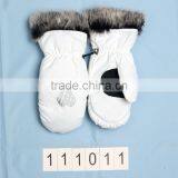 Ski Glove thumbnail-1