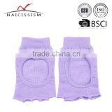 Hight Quality Pilates Socks With Grip thumbnail-4