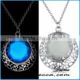 Vintage Antique Bronze Copper Luminous Crystal Necklace Glowing in Dark thumbnail-2