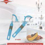 Stainless Steel Semi-circle Vegetable Peeler With Soft ABS Handle thumbnail-1