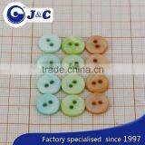 2 Holes Coloring River Shell Buttons With Logo Customize thumbnail-2