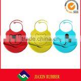 Fashion Design Wholesale Custom Printing Baby Silicone Bibs thumbnail-3