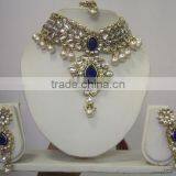 Gold Tone Kundan Pearl Choker Necklace Earring Set thumbnail-3