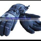 Snowboarding Gloves With Brush thumbnail-1