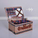 New Design Willow Picnic Basket Insulated Picnic Hamper thumbnail-1