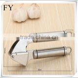High Grade Factory Direct Sale Manual Garlic Press and Peeler thumbnail-2