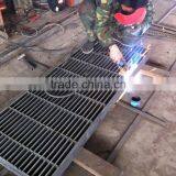 2015 Hot Outdoor Steel Grating Stair Treads for Building Material With Cheap Price thumbnail-4
