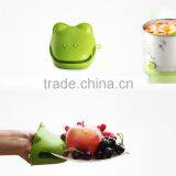 High Temperature Take Bakeware Microwave Oven Ironing Gloves Insulation Hand Clamp thumbnail-6