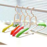 Business Travel Home Required Portable Folding Clothes Hangers Easy To Carry New thumbnail-1