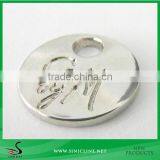 Sinicline Fashionable Jewelry Metal Tag With Debossed Logo