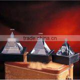 2016 Wholesale Natural Rock Crystal Pyramid for Parperweight