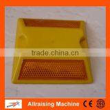 ABS Plastic Road Stud Yellow White 100*100*20mm thumbnail-6