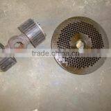 MKL225 Flat Die Wood Pellet Machine With Roller Driven