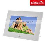 Hot Selling Wedding / Travel Photos Display 7 Inch Digital Photo / Picture Frame With White Cover