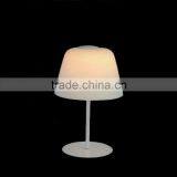 2013 Most Popular Whit Glass Shade Table Light For Hotel MT-7012