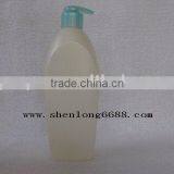 800ml White Plastic Shampoo Bottle With Green Lotion Pump thumbnail-1