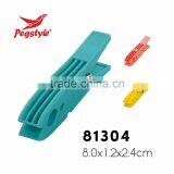 Decorated Racks of Multifunctional Colorful Plastic Clothes Peg thumbnail-1